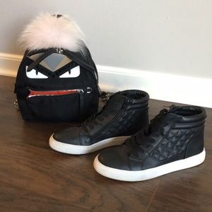 Steve Madden high top sneakers size 7